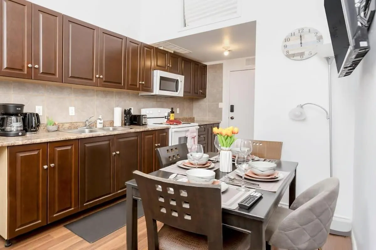 Great Kensington Market 2Br Apartment Toronto 0*,  Canada